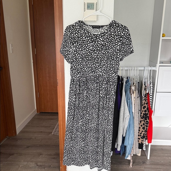 PrettyLittleThing Black and White Polka Dot Midi Dress - Picture 1 of 3